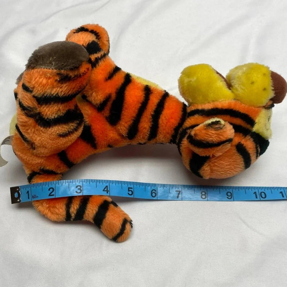 Disneyland Walt Disney World Tigger plush toy 10